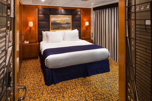 RCI, Brilliance of the Seas, Royal Suite 2.jpg
